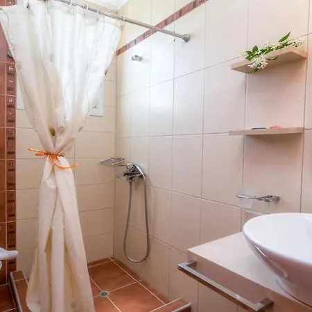 Amversa's House 3*