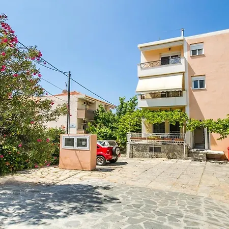 Amversa's House 3* Potos