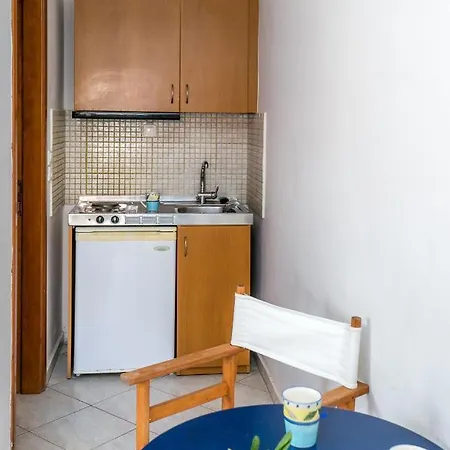 מלון דירות Amversa's House