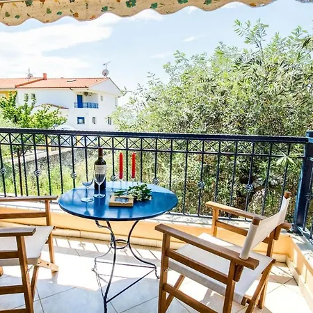 Amversa's House 3* פוטוס