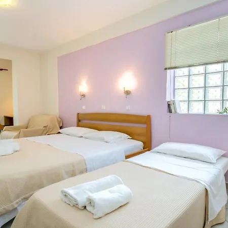 Amversa's House 3* بوتوس