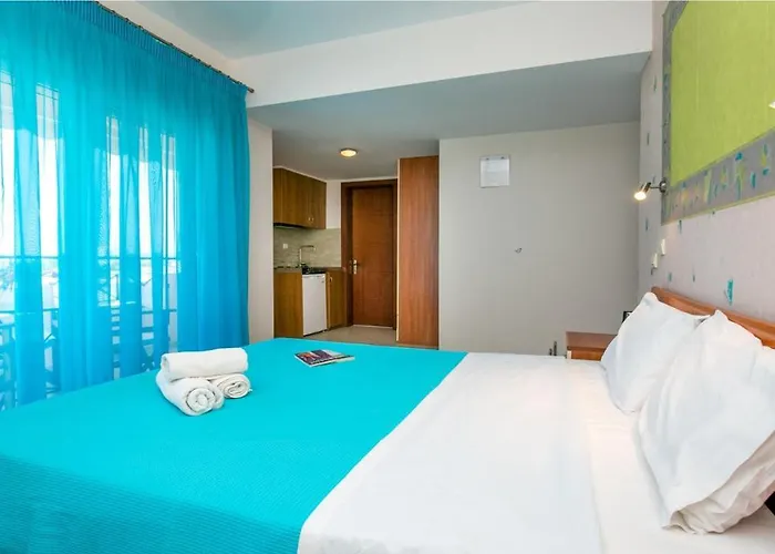 Amversa's House 3* Potos