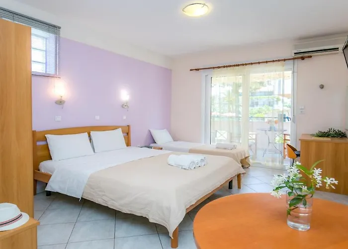 Amversa's House 3* Potos